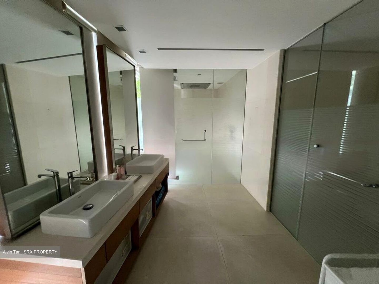 Cove Drive (D4), Detached #479108381